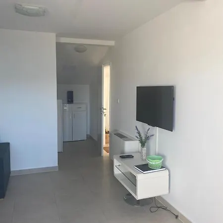 Genesis 4 Apartment Trogir