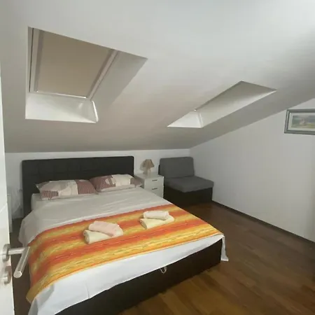 Genesis 4 Apartment
