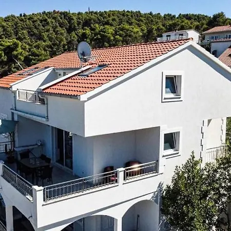 Genesis 4 Appartement *