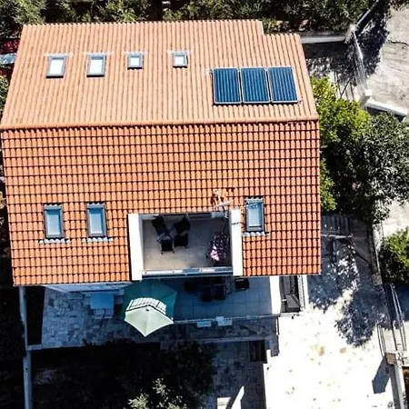 Genesis 4 Apartment Trogir